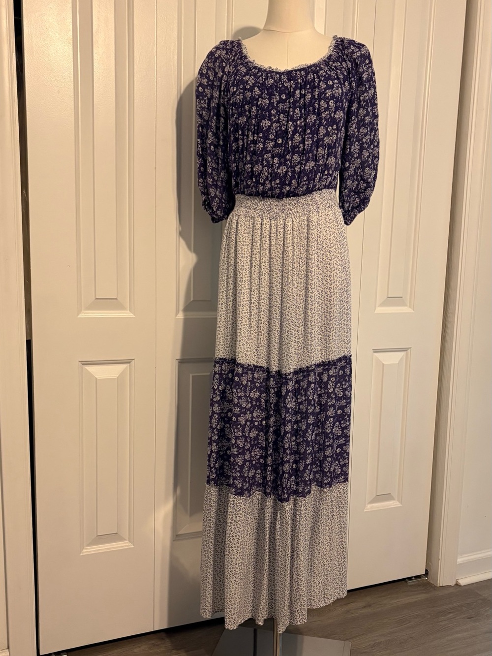 J GEE Bohemian-Style Blue and White Floral Tiered Maxi Dress, Size L